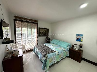 Apartamento de 4 alcobas en venta en San Lucas, Medellín, 145 m² · foto 5 de 11