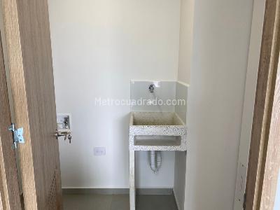 Apartamento de 3 alcobas en venta en San Jose, Sabaneta, 83 m² · foto 15 de 15