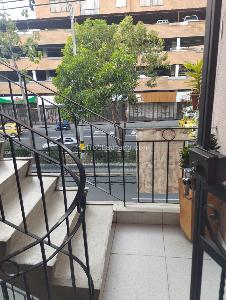 Casa de 5 alcobas en venta en Laureles, Medellín, 156 m² · foto 16 de 16