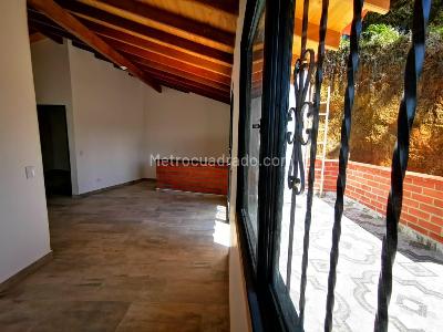 Casa de 4 alcobas en venta en Sector 4 Esquinas, Rionegro, 130 m² · foto 5 de 8