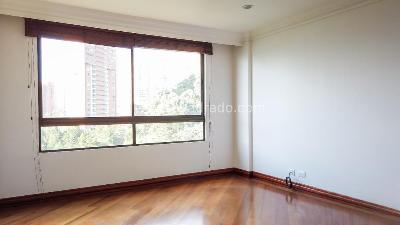 Apartamento de 4 alcobas en venta en Los Naranjos, Medellín, 425 m² · foto 8 de 10