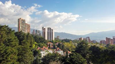 Apartamento de 4 alcobas en venta en Los Naranjos, Medellín, 425 m² · foto 10 de 10
