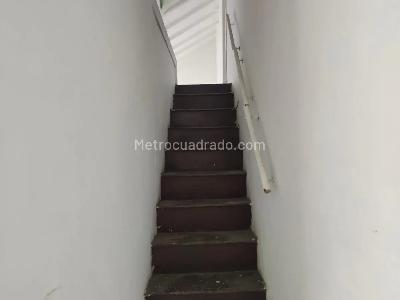 Casa de 5 alcobas en venta en Prado Centro, Medellín, 275 m² · foto 9 de 11