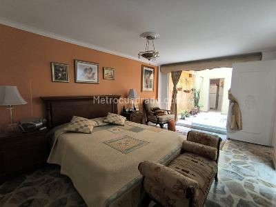 Apartamento de 3 alcobas en venta en Laureles, Medellín, 203 m² · foto 10 de 20