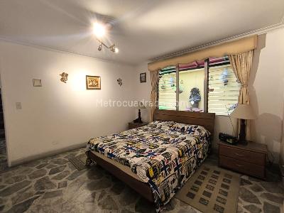 Apartamento de 3 alcobas en venta en Laureles, Medellín, 203 m² · foto 15 de 20