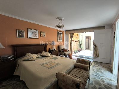 Apartamento de 3 alcobas en venta en Laureles, Medellín, 203 m² · foto 9 de 20