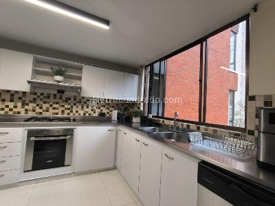 Apartamento de 4 alcobas en venta en El Poblado, Medellín, 140 m² · foto 10 de 16
