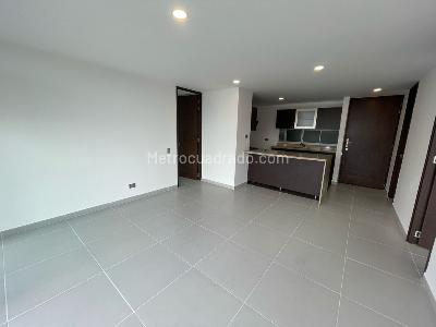 Apartamento en arriendo en Patio Bonito, Medellín · foto 2 de 15