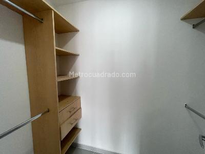 Apartamento en arriendo en Patio Bonito, Medellín · foto 12 de 15
