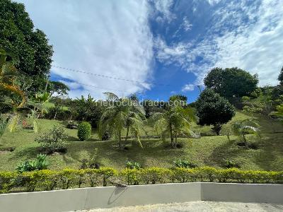Casa de 4 alcobas en venta en Maria Auxiliadora, Sabaneta, 300 m² · foto 4 de 15