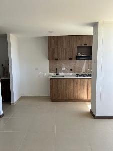 Apartamento de 2 alcobas en venta en San Antonio, Rionegro, 60 m² · foto 2 de 10