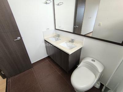 Apartamento de 4 alcobas en venta en Altos Del Poblado, Medellín, 163 m² · foto 19 de 20