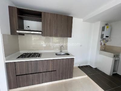 Apartamento de 2 alcobas en venta en Tranvia, Rionegro, 52 m² · foto 3 de 20