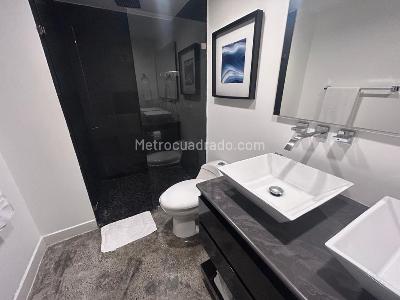 Casa de 5 alcobas en venta en El Poblado, Medellín, 450 m² · foto 7 de 17