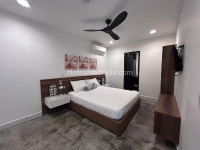 Casa de 5 alcobas en venta en El Poblado, Medellín, 450 m² · foto 8 de 17