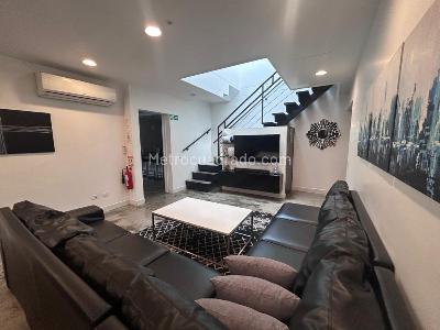 Casa de 5 alcobas en venta en El Poblado, Medellín, 450 m² · foto 9 de 17