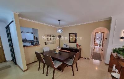 Apartamento de 3 alcobas en venta en Castropol, Medellín, 310 m² · foto 3 de 19