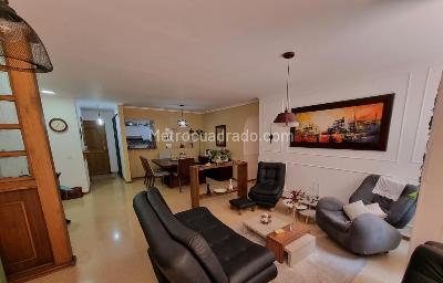 Apartamento de 3 alcobas en venta en Castropol, Medellín, 310 m² · foto 4 de 19