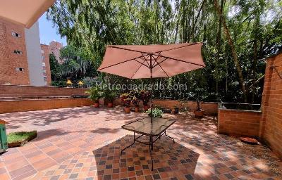 Apartamento de 3 alcobas en venta en Castropol, Medellín, 310 m² · foto 13 de 19