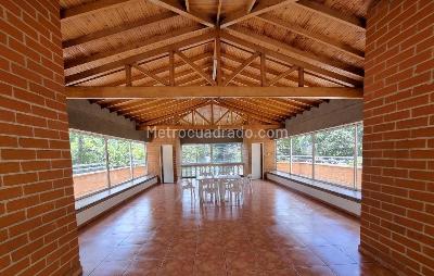 Apartamento de 3 alcobas en venta en Castropol, Medellín, 310 m² · foto 15 de 19