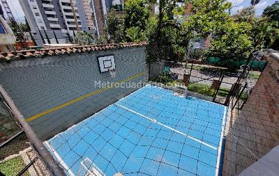 Apartamento de 3 alcobas en venta en Castropol, Medellín, 310 m² · foto 17 de 19