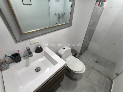 Apartamento de 4 alcobas en venta en Laureles, Medellín, 103 m² · foto 5 de 19