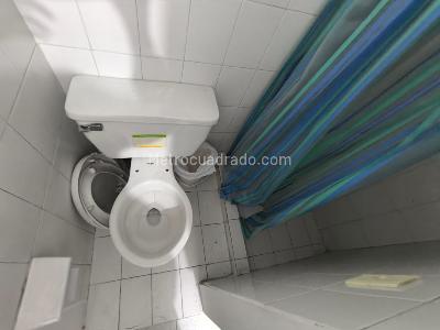 Apartamento de 4 alcobas en venta en Laureles, Medellín, 103 m² · foto 10 de 19