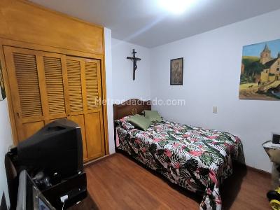 Apartamento de 4 alcobas en venta en Laureles, Medellín, 103 m² · foto 11 de 19