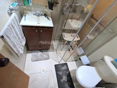Apartamento de 4 alcobas en venta en Laureles, Medellín, 103 m² · foto 17 de 19