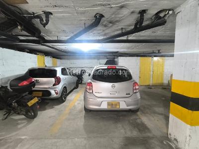 Apartamento de 4 alcobas en venta en Laureles, Medellín, 103 m² · foto 19 de 19