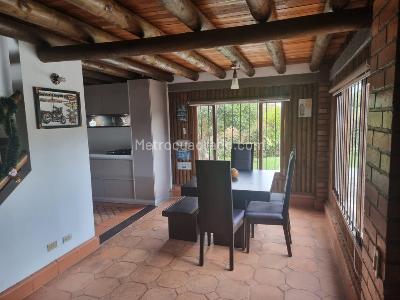 Casa de 3 alcobas en arriendo en Sector Ojo De Agua, Rionegro, 300 m² · foto 4 de 16