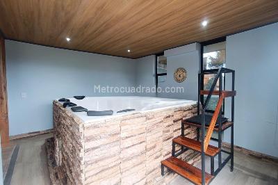 Casa de 5 alcobas en venta en Loma Del Escobero, Envigado, 450 m² · foto 11 de 20