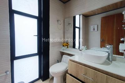 Casa de 5 alcobas en venta en Loma Del Escobero, Envigado, 450 m² · foto 19 de 20