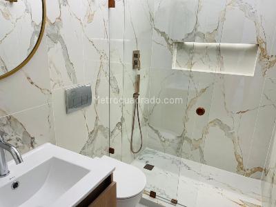 Apartamento de 3 alcobas en venta en El Poblado, Medellín, 150 m² · foto 14 de 20