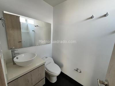 Apartamento en venta en El Carmelo, Sabaneta · foto 8 de 17