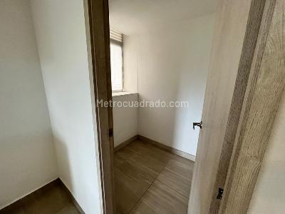 Apartamento en venta en El Carmelo, Sabaneta · foto 9 de 17