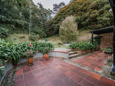 Casa de 5 alcobas en venta en Loma Del Escobero, Envigado, 407 m² · foto 6 de 20