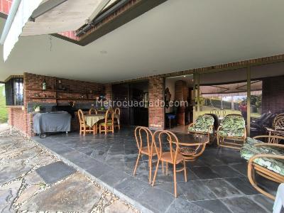 Casa de 4 alcobas en venta en Altos Del Poblado, Medellín, 464 m² · foto 12 de 20