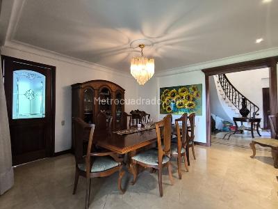 Casa de 4 alcobas en venta en Altos Del Poblado, Medellín, 464 m² · foto 8 de 20