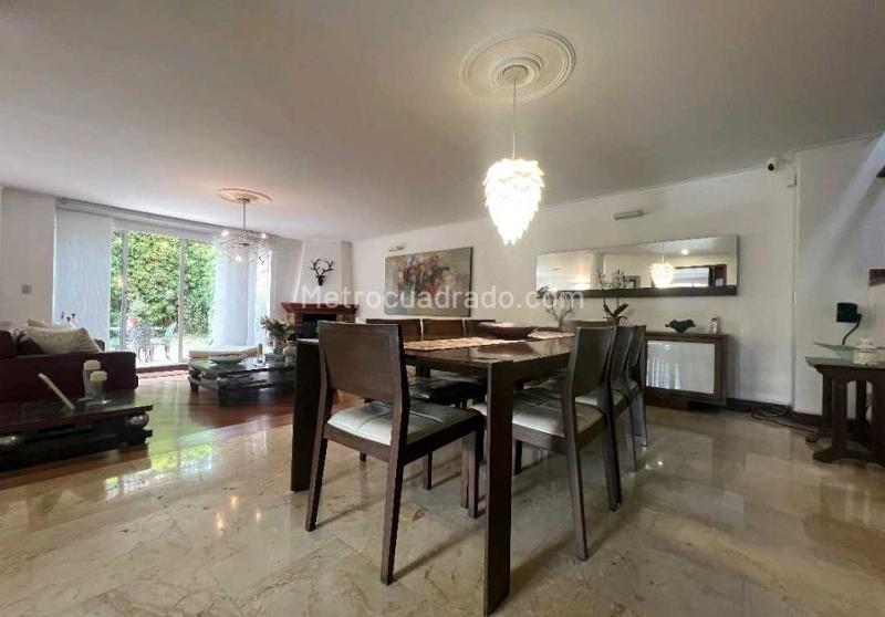 Casa de Lujo de 4 Alcobas en Arriendo en La Calera - 4