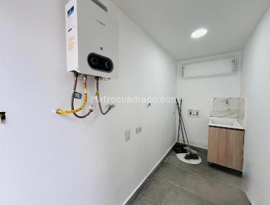 Apartamento en arriendo en El Campestre, Medellín · foto 3 de 18
