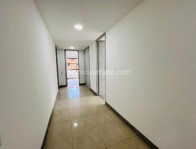 Apartamento en arriendo en El Campestre, Medellín · foto 8 de 18
