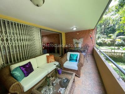Casa de 3 alcobas en venta en Los Mesa, Envigado, 273 m² · foto 2 de 20