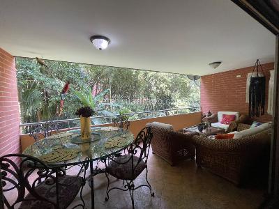 Casa de 3 alcobas en venta en Los Mesa, Envigado, 273 m² · foto 5 de 20