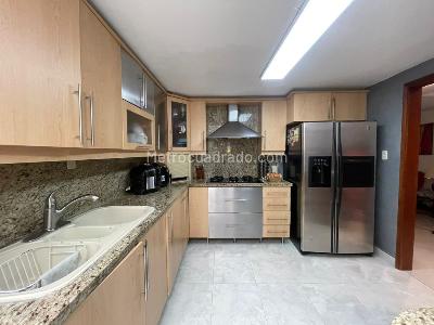 Casa de 3 alcobas en venta en Los Mesa, Envigado, 273 m² · foto 7 de 20