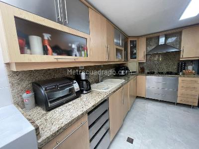 Casa de 3 alcobas en venta en Los Mesa, Envigado, 273 m² · foto 8 de 20