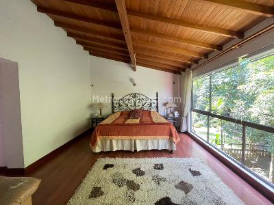 Casa de 3 alcobas en venta en Los Mesa, Envigado, 273 m² · foto 14 de 20
