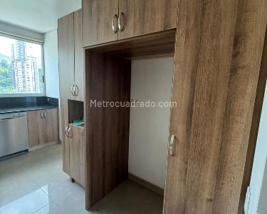 Apartamento de 3 alcobas en arriendo en Los Balsos, Medellín, 272 m² · foto 9 de 20