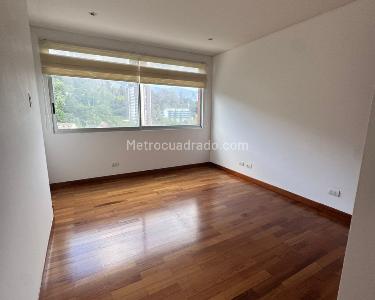 Apartamento de 3 alcobas en arriendo en Los Balsos, Medellín, 272 m² · foto 18 de 20