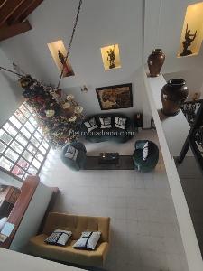 Apartamento de 4 alcobas en venta en Laureles, Medellín, 240 m² · foto 2 de 19